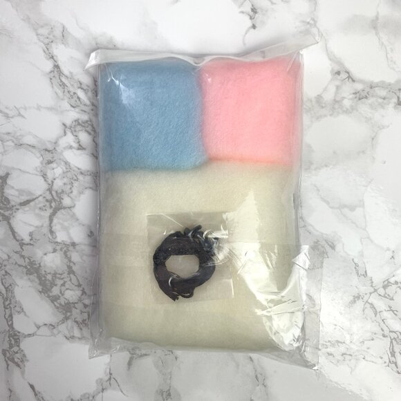 Needle Felting Craft Kit - Pastel Nyankoro - Picture 2 of 3